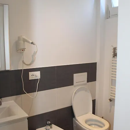 Splendido Open Space, A 10 Min A Piedi Dal Centro Iuns2308 Appartement