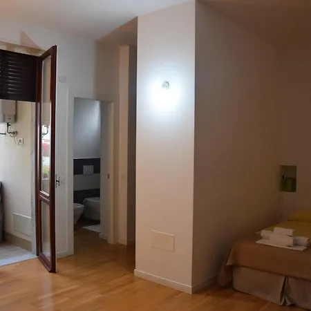 Splendido Open Space, A 10 Min A Piedi Dal Centro Iuns2308 Appartement *