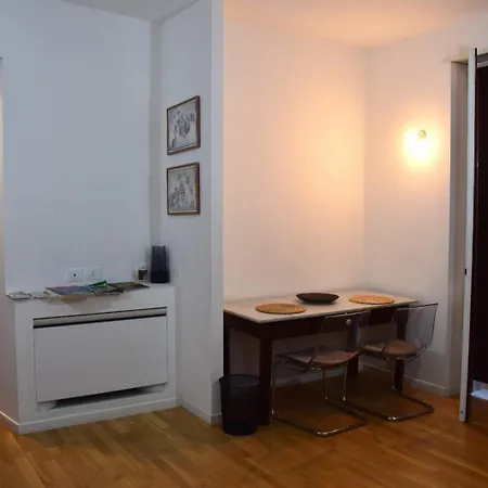 Splendido Open Space, A 10 Min A Piedi Dal Centro Iuns2308 Appartement