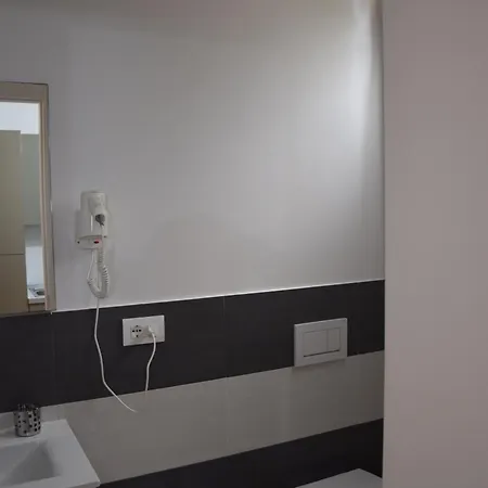 Apartment Splendido Open Space, A 10 Min A Piedi Dal Centro Iuns2308